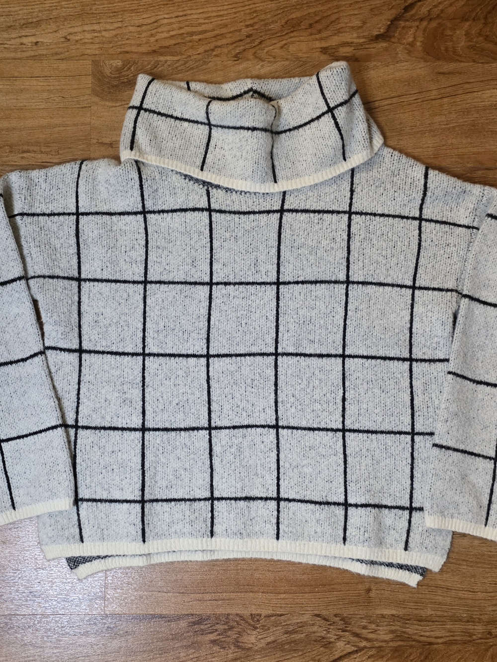 Anthropologie Lumiere White & Black Windowpane Turtleneck Sweater